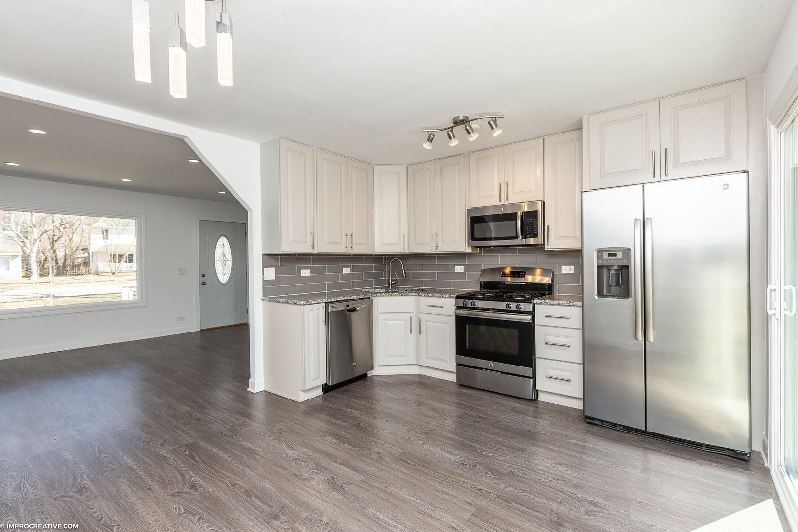 174 Raupp Boulevard Buffalo Grove, IL 60089 - Photo 10 of 20