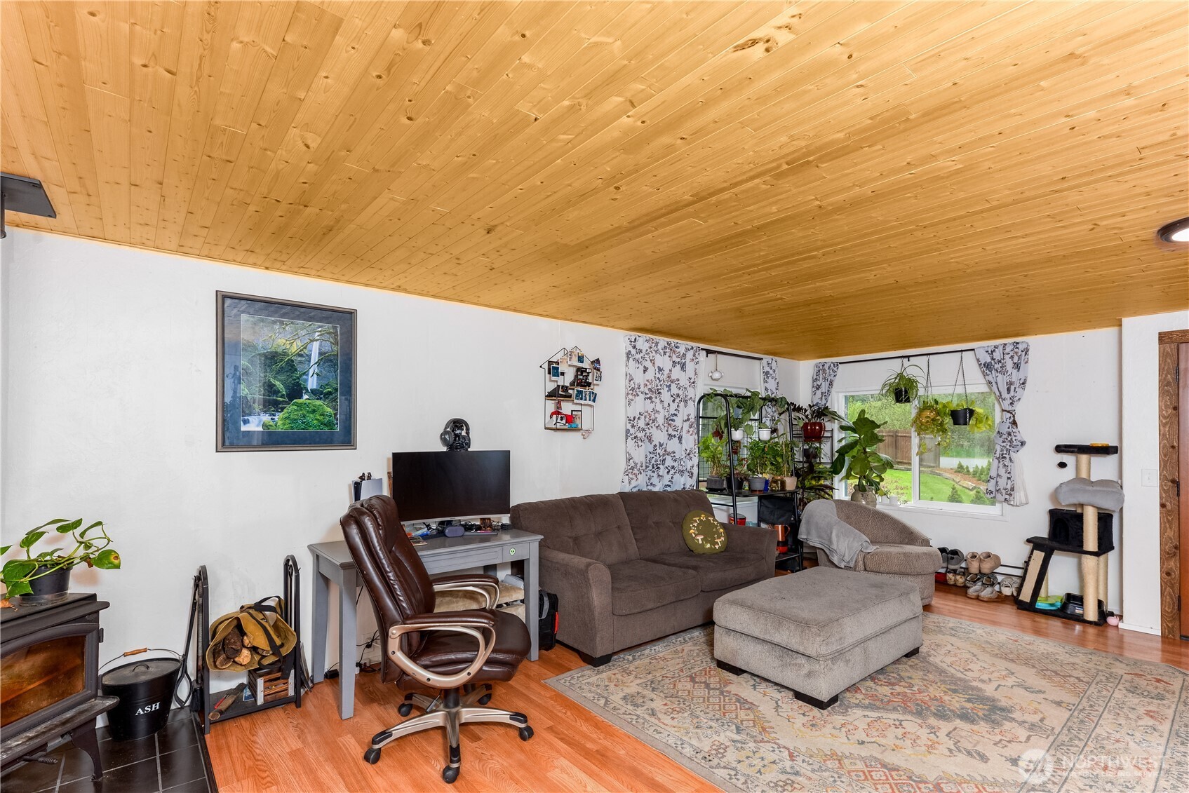 232 Brown Road Port Angeles, WA 98362 - Photo 2 of 31 Gallery Image 2