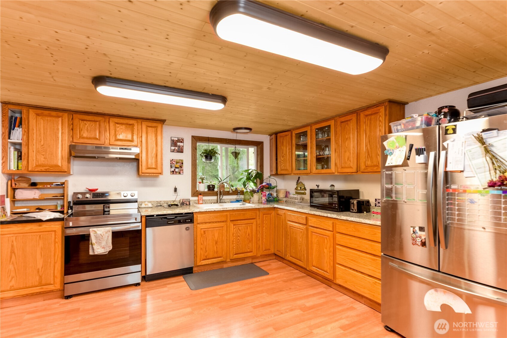 232 Brown Road Port Angeles, WA 98362 - Photo 4 of 31 Gallery Image 4