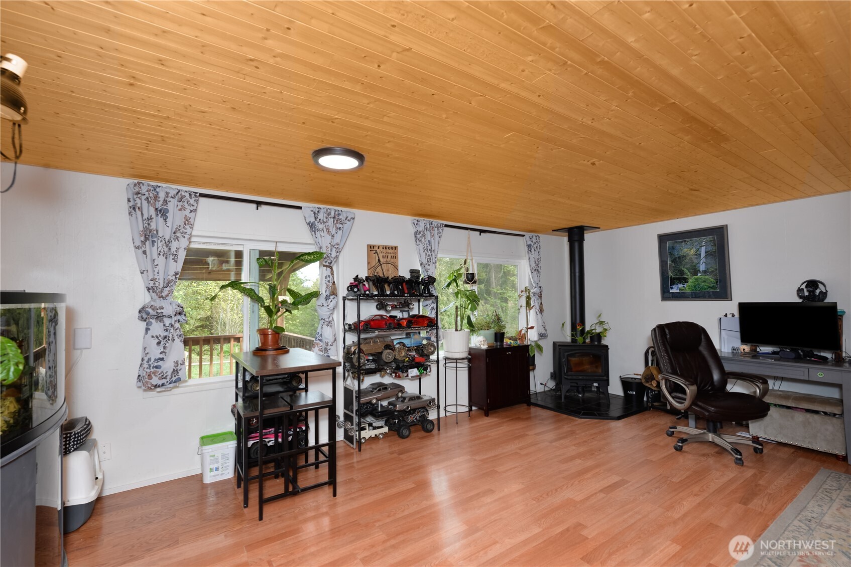 232 Brown Road Port Angeles, WA 98362 - Photo 6 of 31 Gallery Image 6