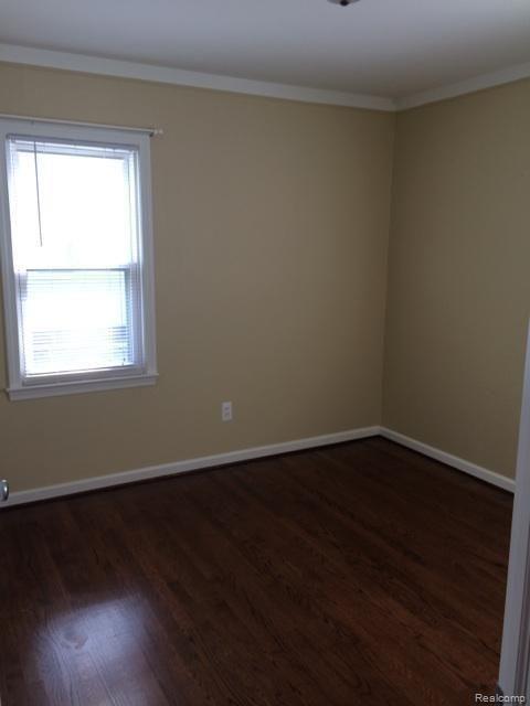 3527 Normandy Road Royal Oak, MI 48073 - Photo 8 of 23