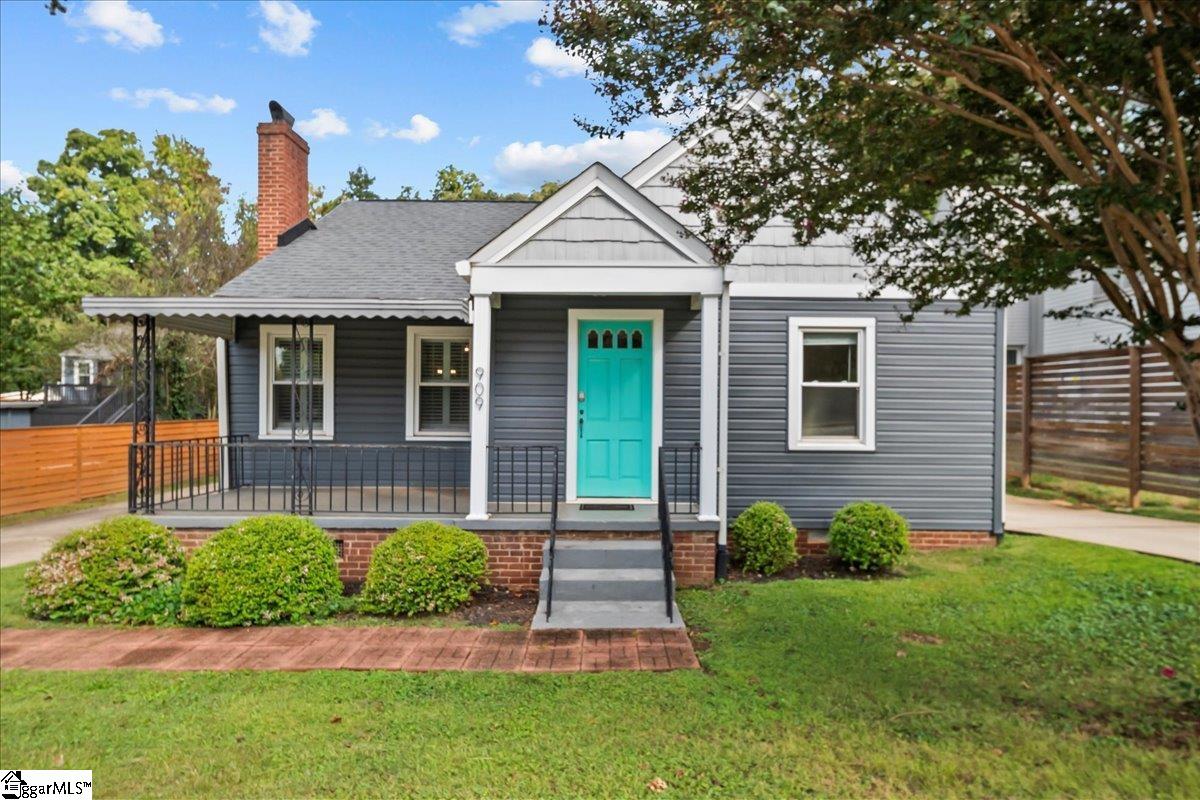 909 Rutherford Road Greenville, SC 29609 - Photo 1 of 32 Gallery Image 1