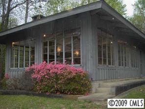 18330 Bessbrook Road Charlotte, NC 28278 - Photo 1 of 8 a front view of a house with garden