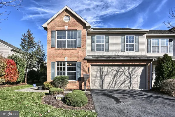 $379,900 | 1126 Cross Creek Drive, Mechanicsburg, PA 17050