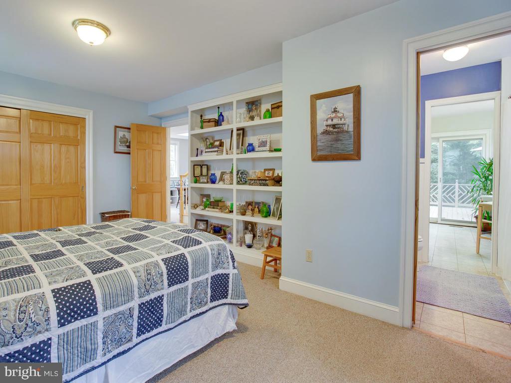 1011 Carrs Road Annapolis, MD 21403 - Photo 21 of 36 Main Level Bedroom with Access to Full Bath