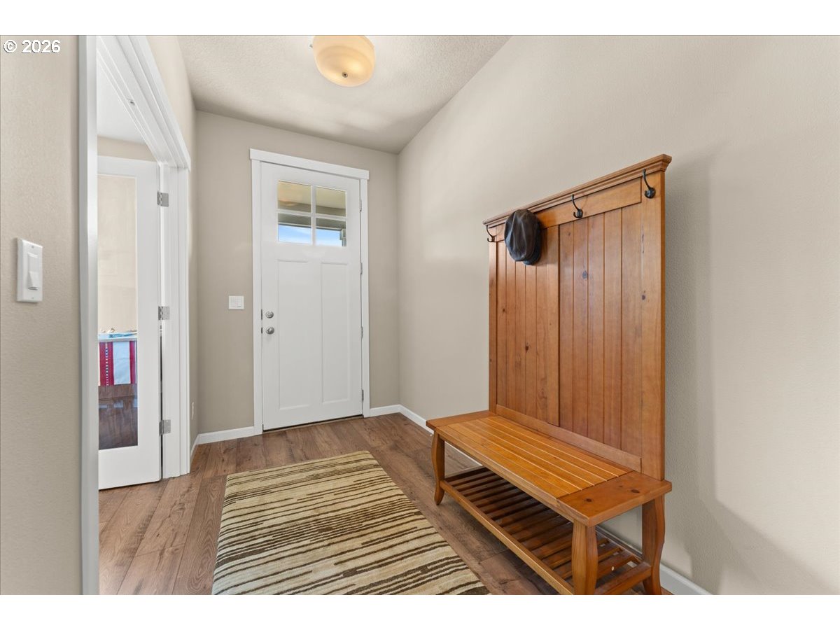 3121 Southeast Riesling Road Milwaukie, OR 97267 - Photo 4 of 46