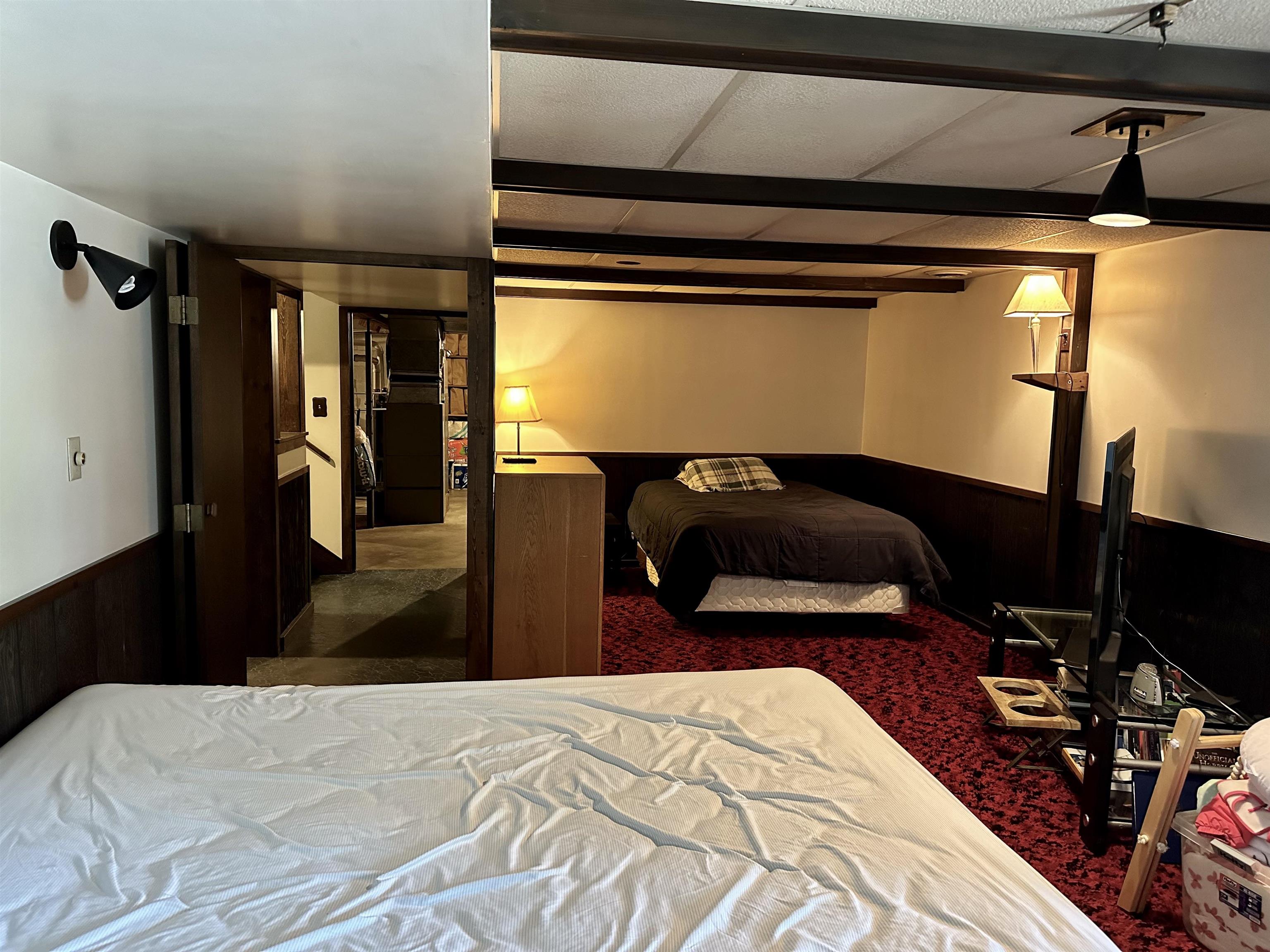 8875 North Long Lake Road Traverse City, MI 49685 - Photo 45 of 59 1913040-44.JPG