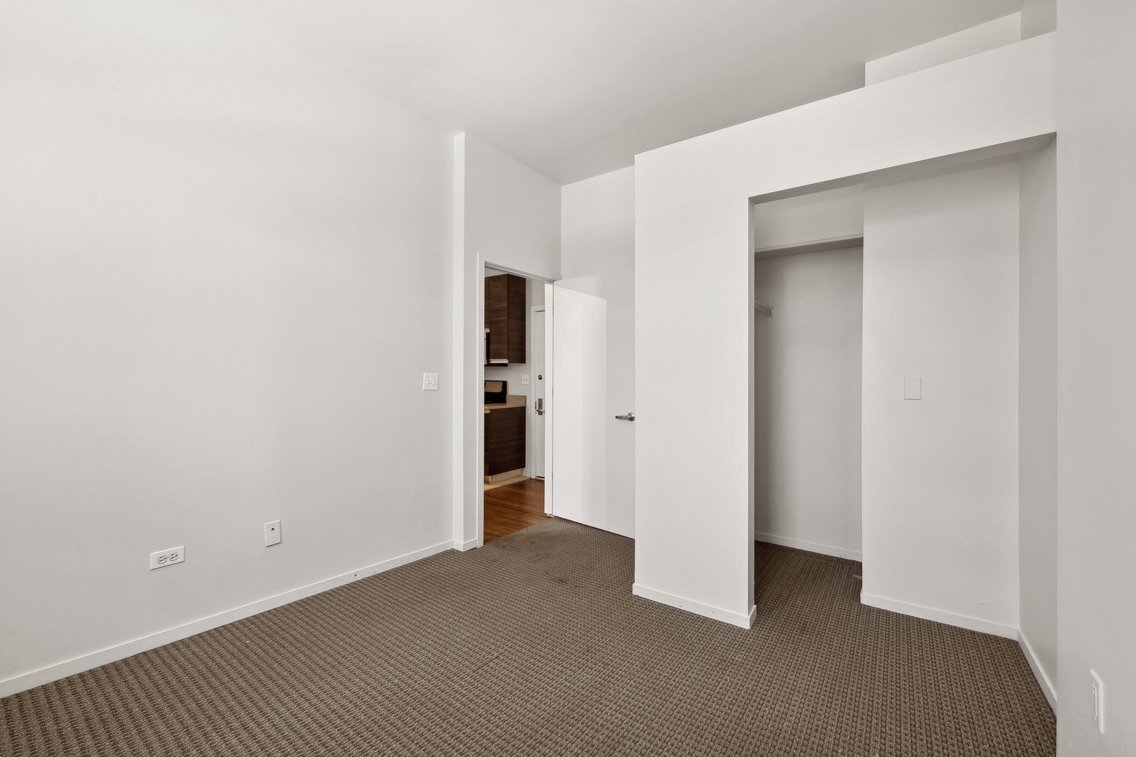 30 East Roosevelt Road, Unit 502 Chicago, IL 60605 - Photo 9 of 11