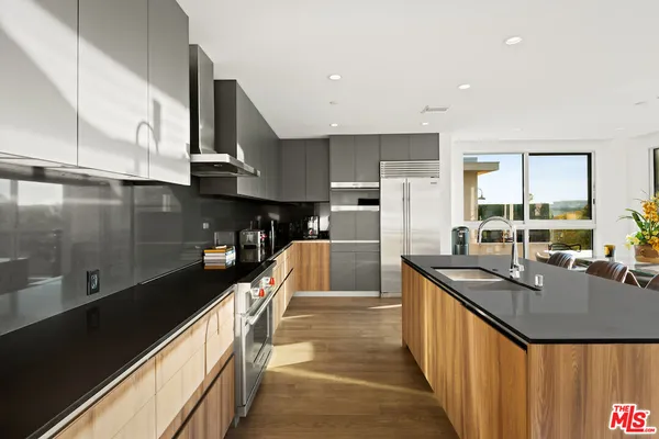 $19,750 | 728 North Sweetzer Avenue, Unit 402, West Hollywood, CA 90069