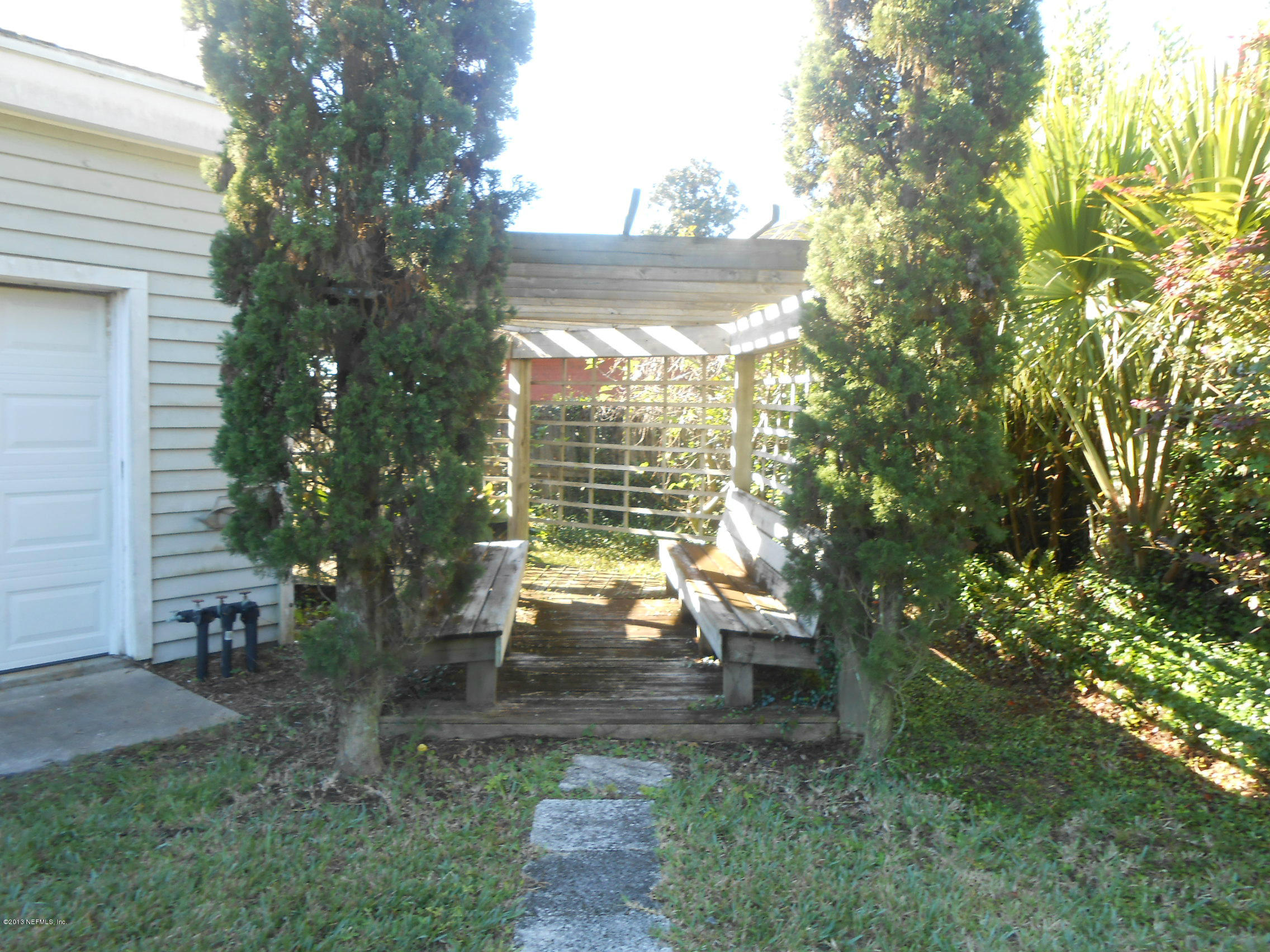 85736 Avant Road Yulee, FL 32097 - Photo 16 of 22 Entrance to Second Floor