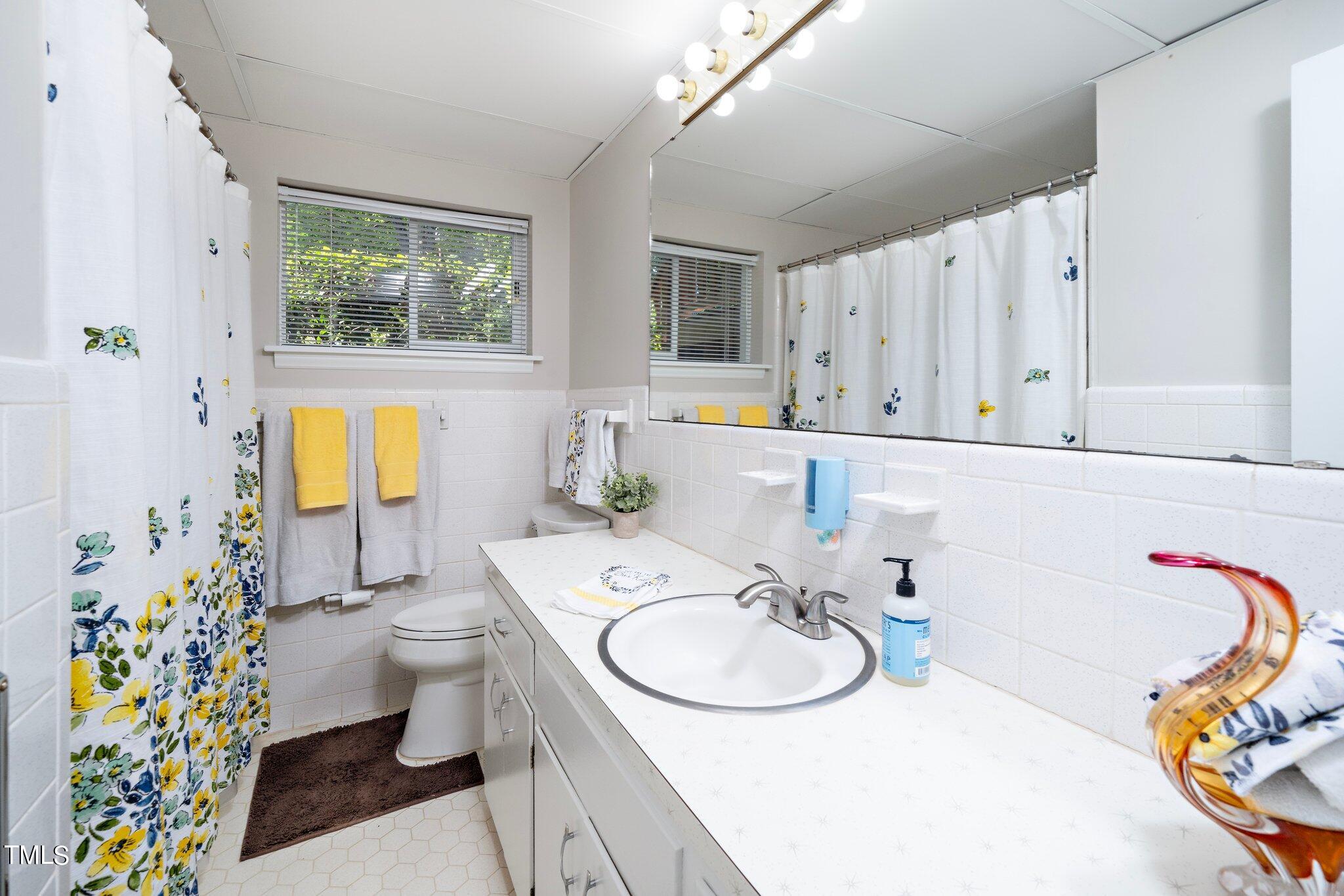6406 Arnold Road Raleigh, NC 27607 - Photo 35 of 44 35-web-or-mls-6406 Arnold Rd (35 of 44)
