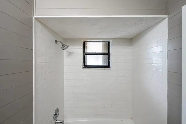 $425,000 | 798 Southeast Thanksgiving Avenue, Port St. Lucie, FL 34984