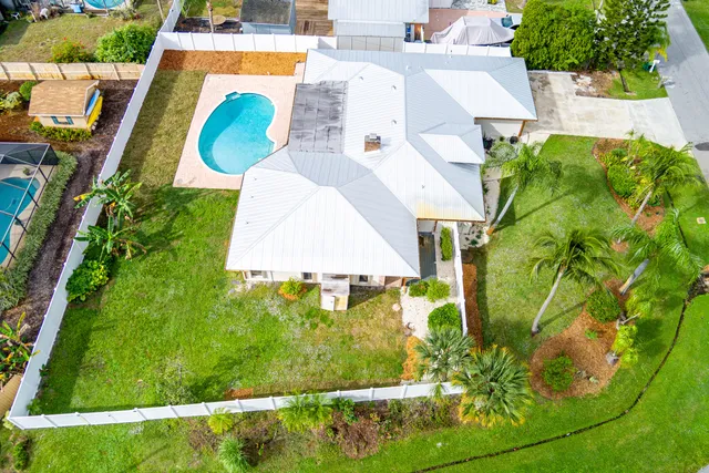 $425,000 | 798 Southeast Thanksgiving Avenue, Port St. Lucie, FL 34984