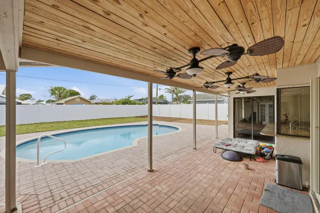 $425,000 | 798 Southeast Thanksgiving Avenue, Port St. Lucie, FL 34984