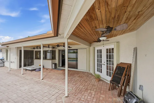 $425,000 | 798 Southeast Thanksgiving Avenue, Port St. Lucie, FL 34984