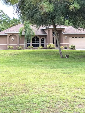 $650,000 | 2910 2nd Street Northeast, Naples, FL 34120