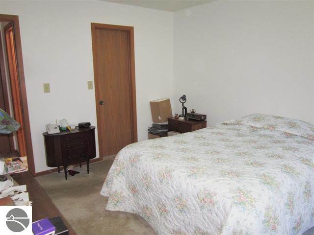 5272 Goodrick Road Traverse City, MI 49684 - Photo 17 of 40 1746762-16.JPG