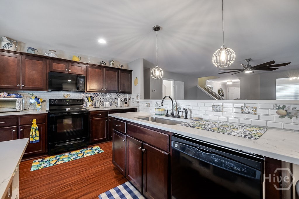 200 Beaubrook Boulevard Springfield, GA 31329 - Photo 15 of 41 Kitchen