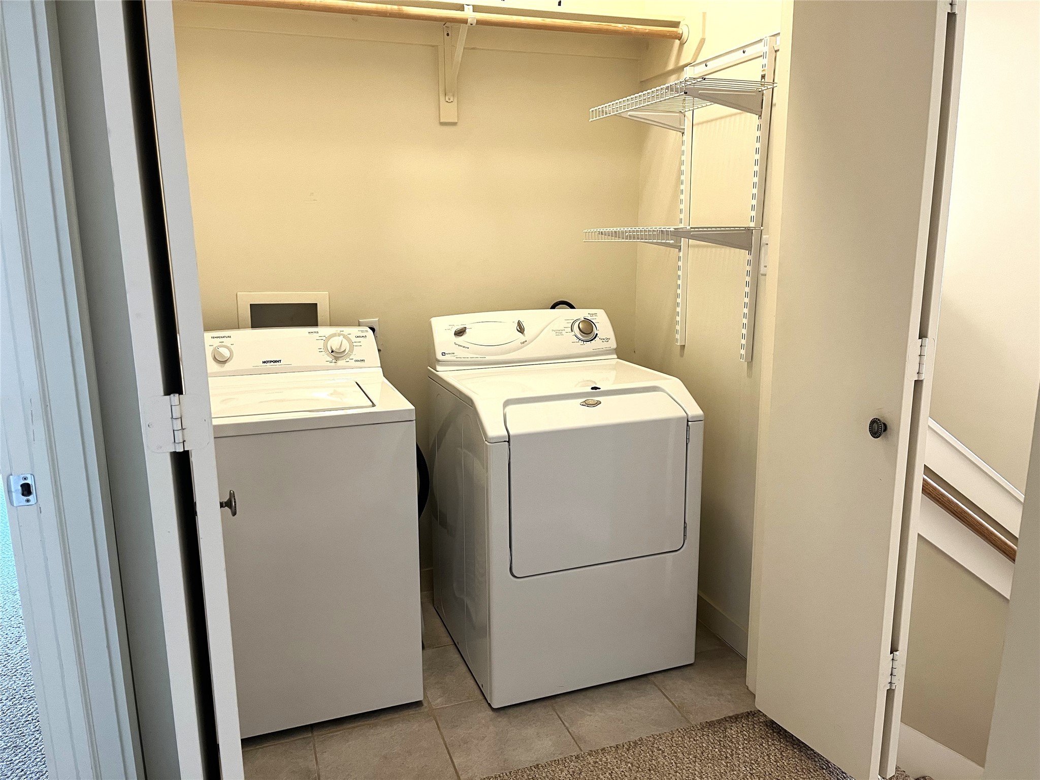 4338 Center Street Houston, TX 77007 - Photo 21 of 23 a utility room with dryer and washer