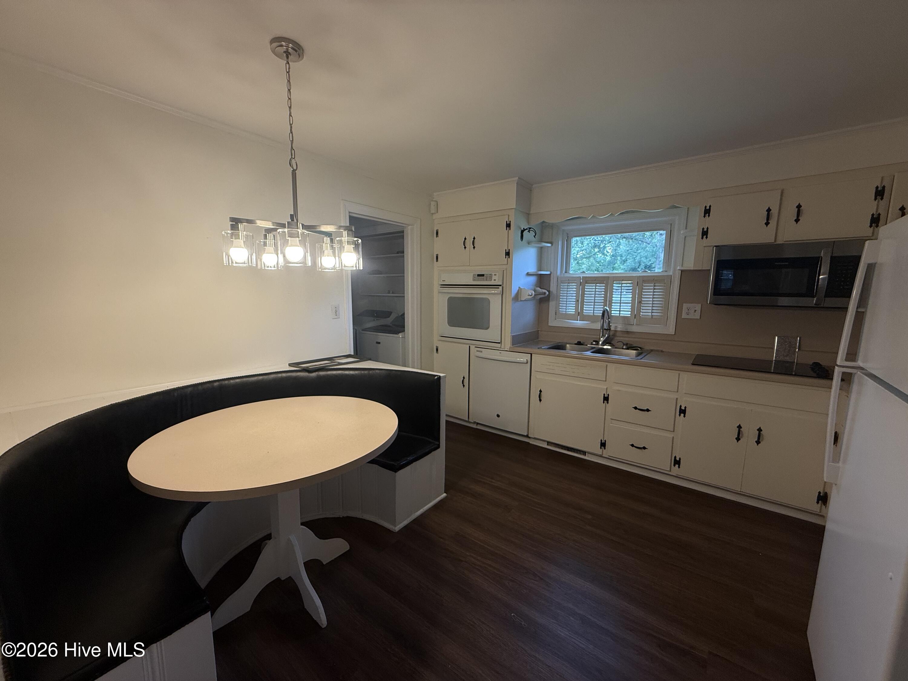301 Graham Street Clinton, NC 28328 - Photo 4 of 11