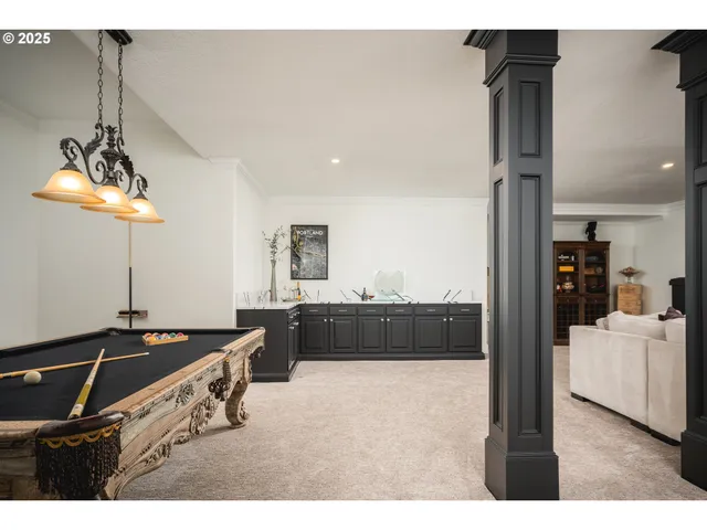 $6,895,000 | 18418 Old River Landing, Lake Oswego, OR 97034