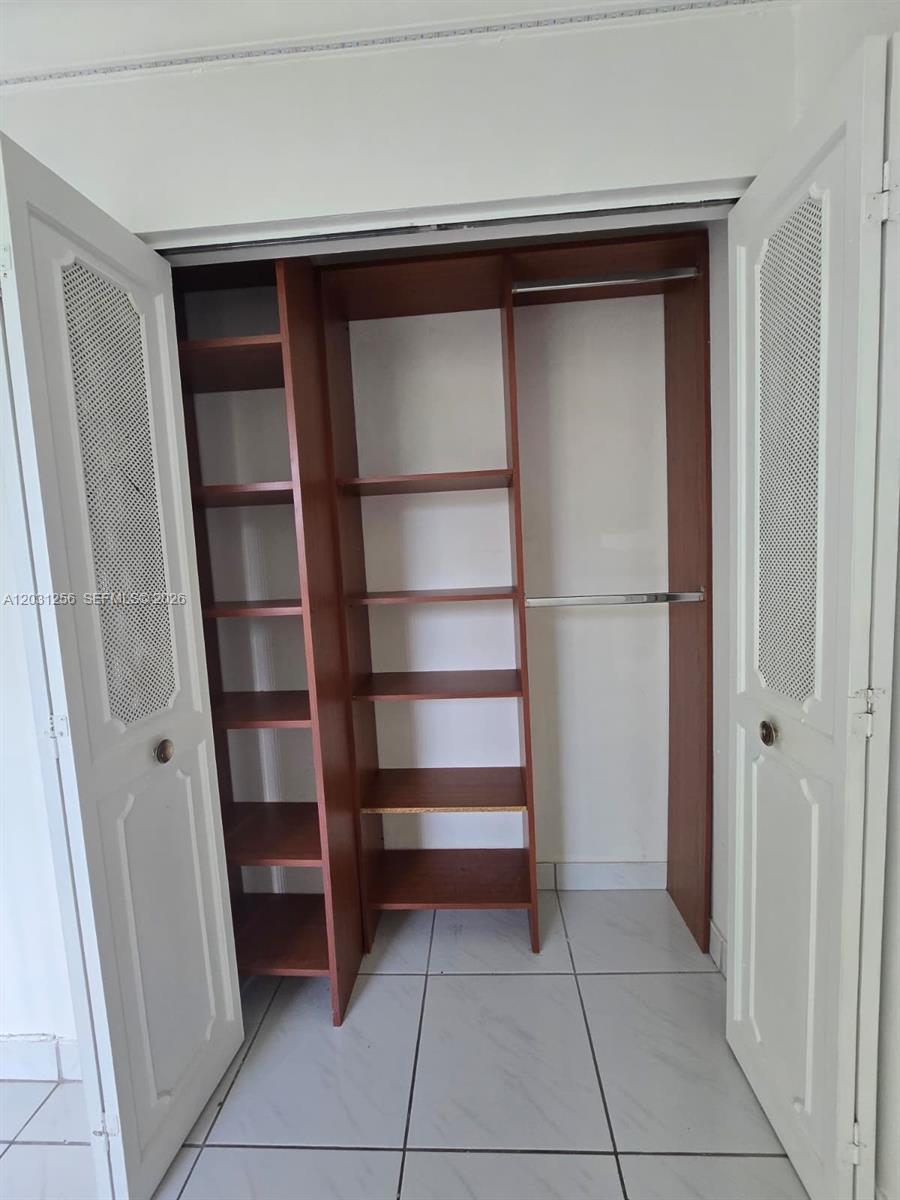 16909 North Bay Road, Unit 321 Sunny Isles Beach, FL 33160 - Photo 23 of 40