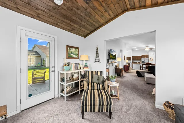 $299,900 | 39781 Fawn Avenue, North Branch, MN 55056