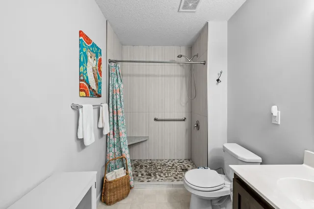 $299,900 | 39781 Fawn Avenue, North Branch, MN 55056