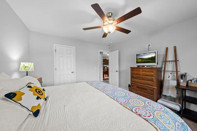 $299,900 | 39781 Fawn Avenue, North Branch, MN 55056