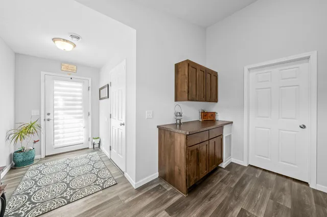 $299,900 | 39781 Fawn Avenue, North Branch, MN 55056