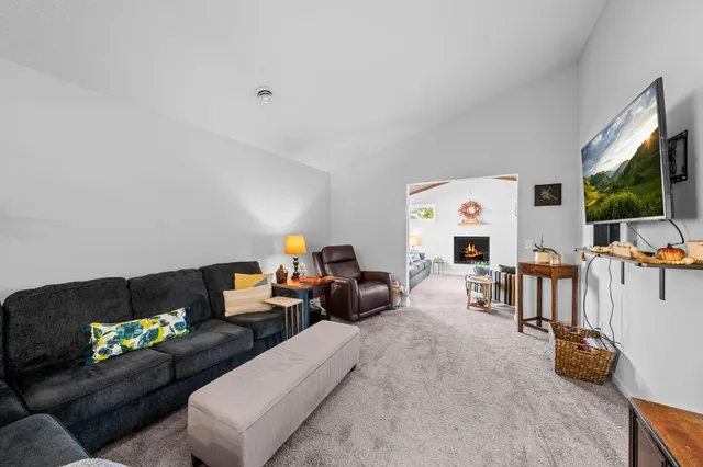 $299,900 | 39781 Fawn Avenue, North Branch, MN 55056