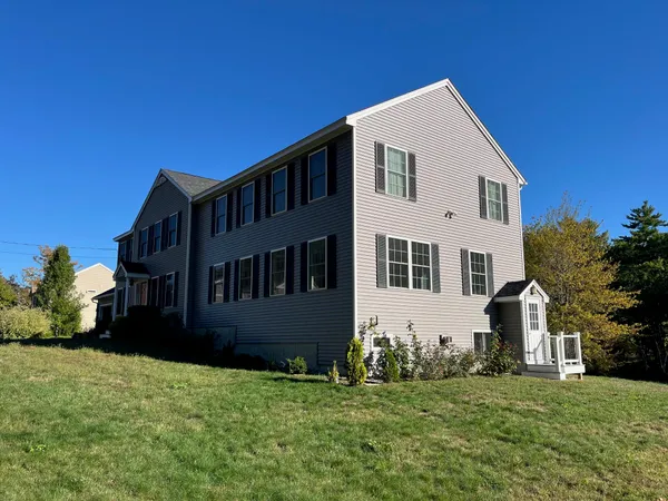 $1,190,000 | 46 Old Pine Hill Road, Berwick, ME 03901