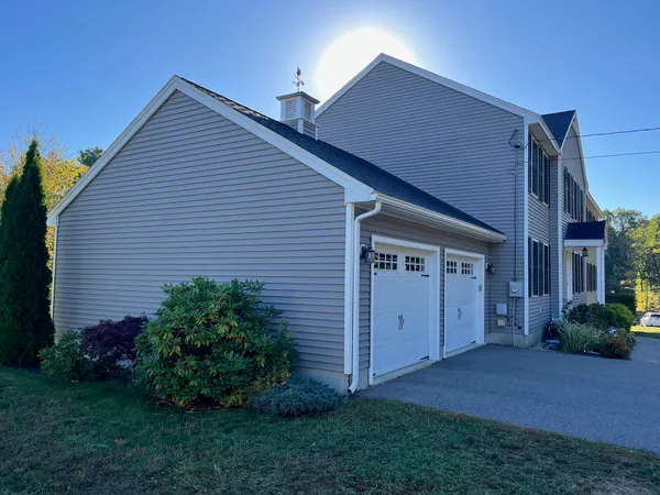 $1,190,000 | 46 Old Pine Hill Road, Berwick, ME 03901