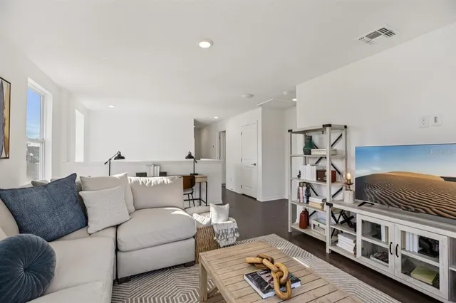 $689,990 | 11189 Green Citron Alley, Winter Garden, FL 34787