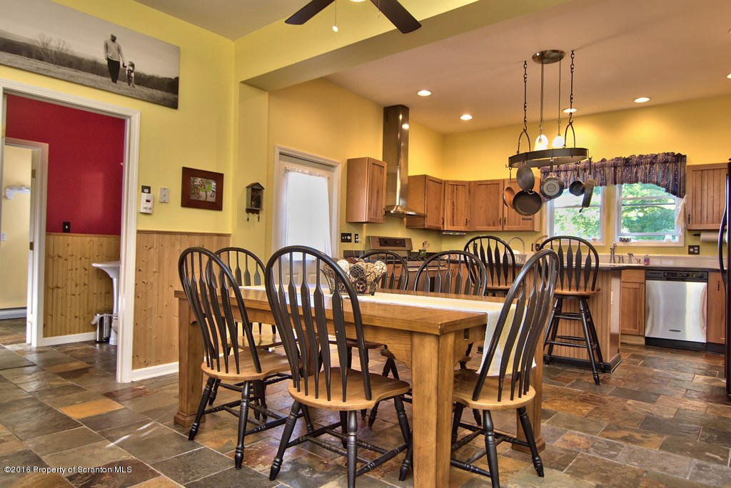607 Layton Road Clarks Summit, PA 18411 - Photo 4 of 47 Gallery Image 4