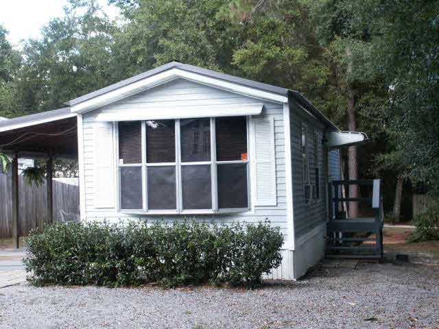 402 Maria Drive Lillian, AL 36549 - Photo 2 of 14 1991 Park Model