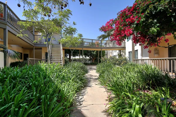 $1,350,000 | 555 East Arrellaga Street, Unit 7, Santa Barbara, CA 93103