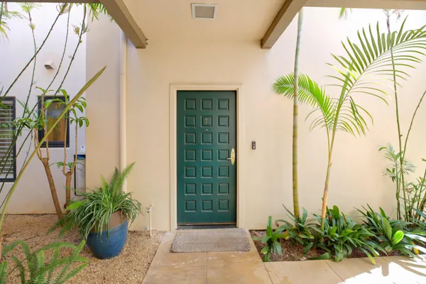 $1,350,000 | 555 East Arrellaga Street, Unit 7, Santa Barbara, CA 93103