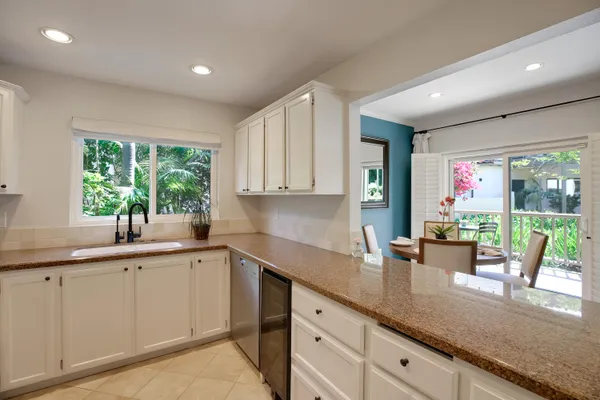 $1,350,000 | 555 East Arrellaga Street, Unit 7, Santa Barbara, CA 93103