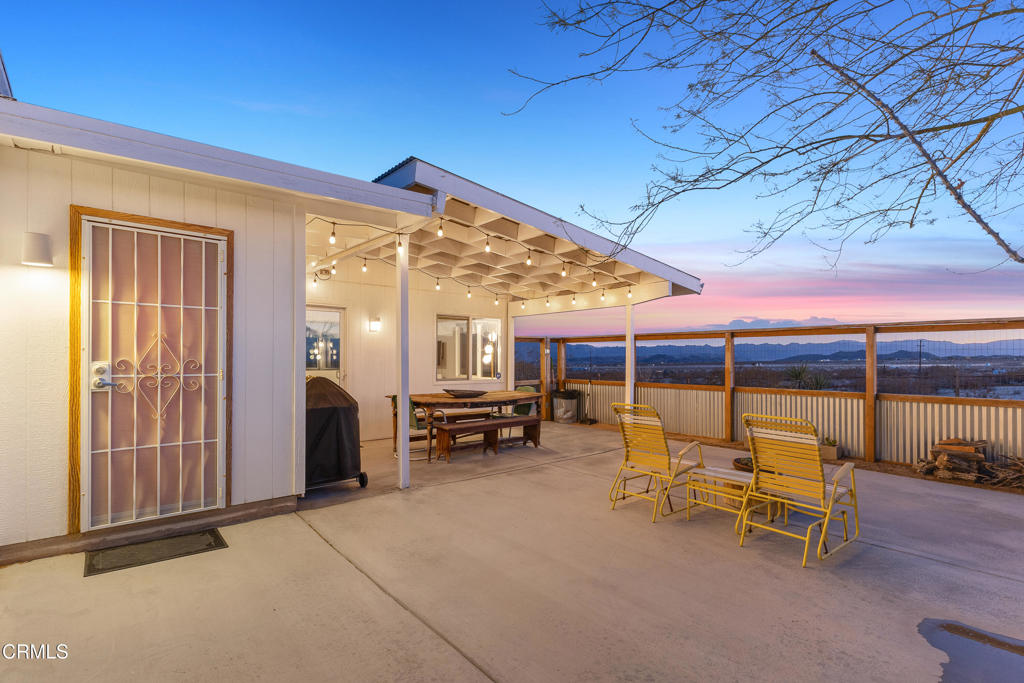 66336 Brant Crossing Road Joshua Tree, CA 92252 - Photo 22 of 27 Patio