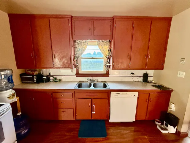 $119,900 | 1717 23rd Avenue, Menominee, MI 49858