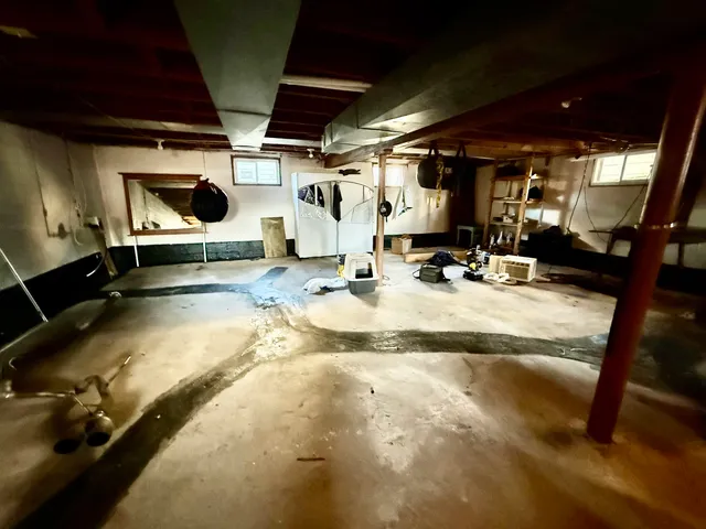 $119,900 | 1717 23rd Avenue, Menominee, MI 49858