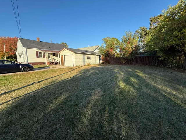 $119,900 | 1717 23rd Avenue, Menominee, MI 49858