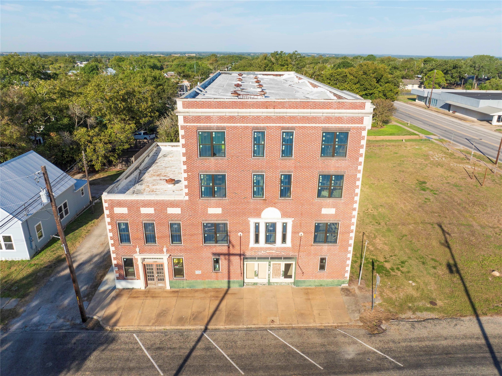 607 Lyons Avenue Schulenburg, TX 78956 - Photo 1 of 27