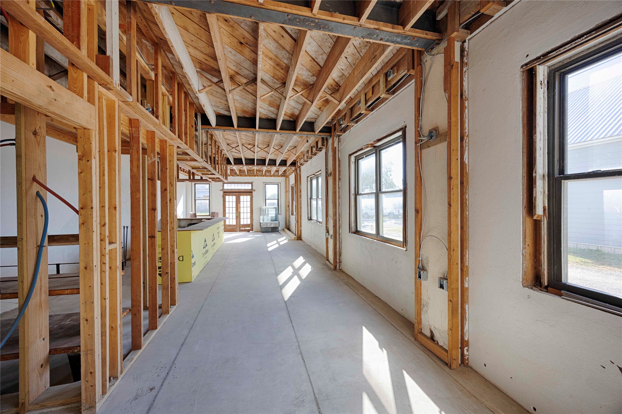 607 Lyons Avenue Schulenburg, TX 78956 - Photo 12 of 27