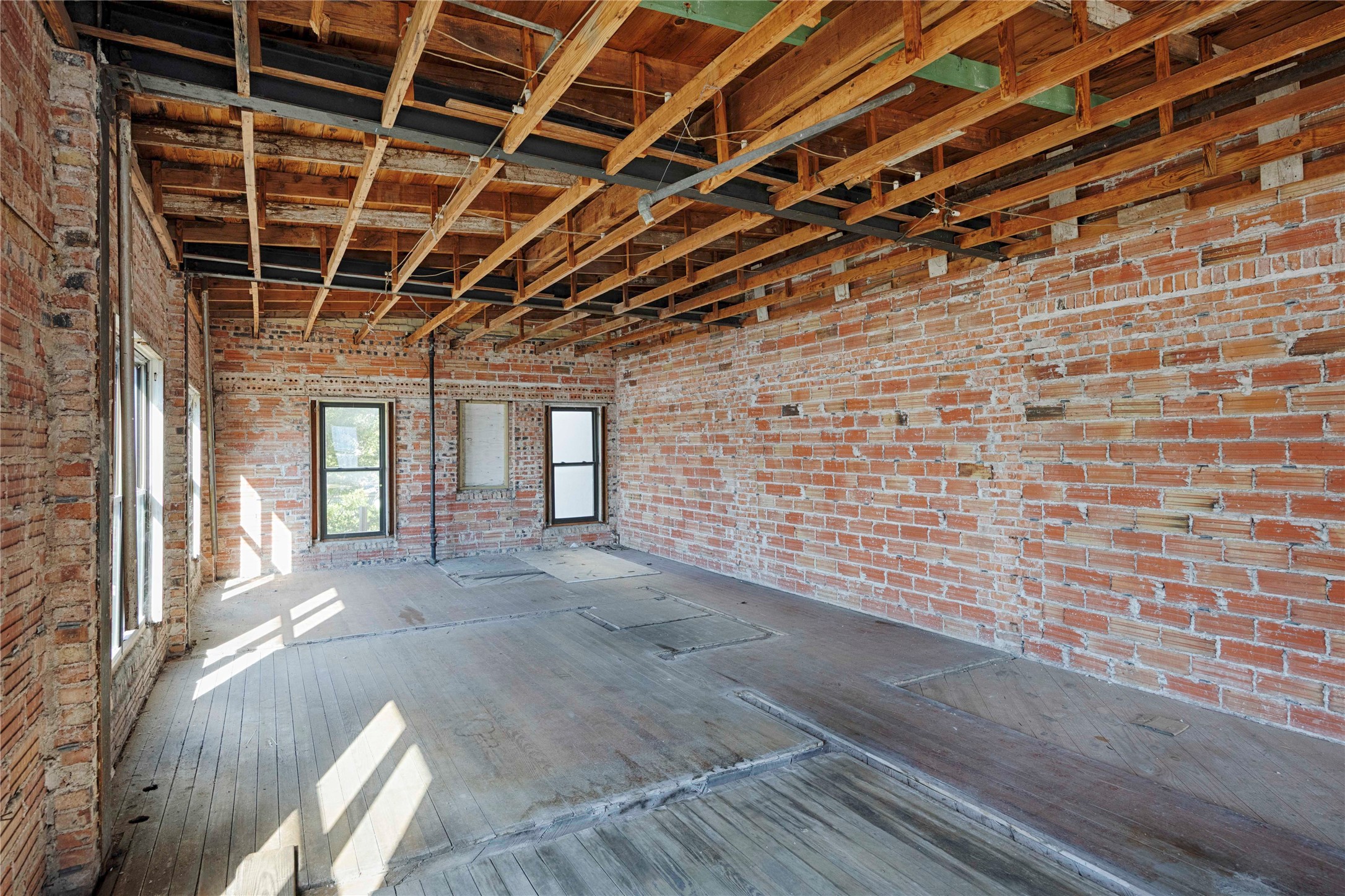 607 Lyons Avenue Schulenburg, TX 78956 - Photo 18 of 27