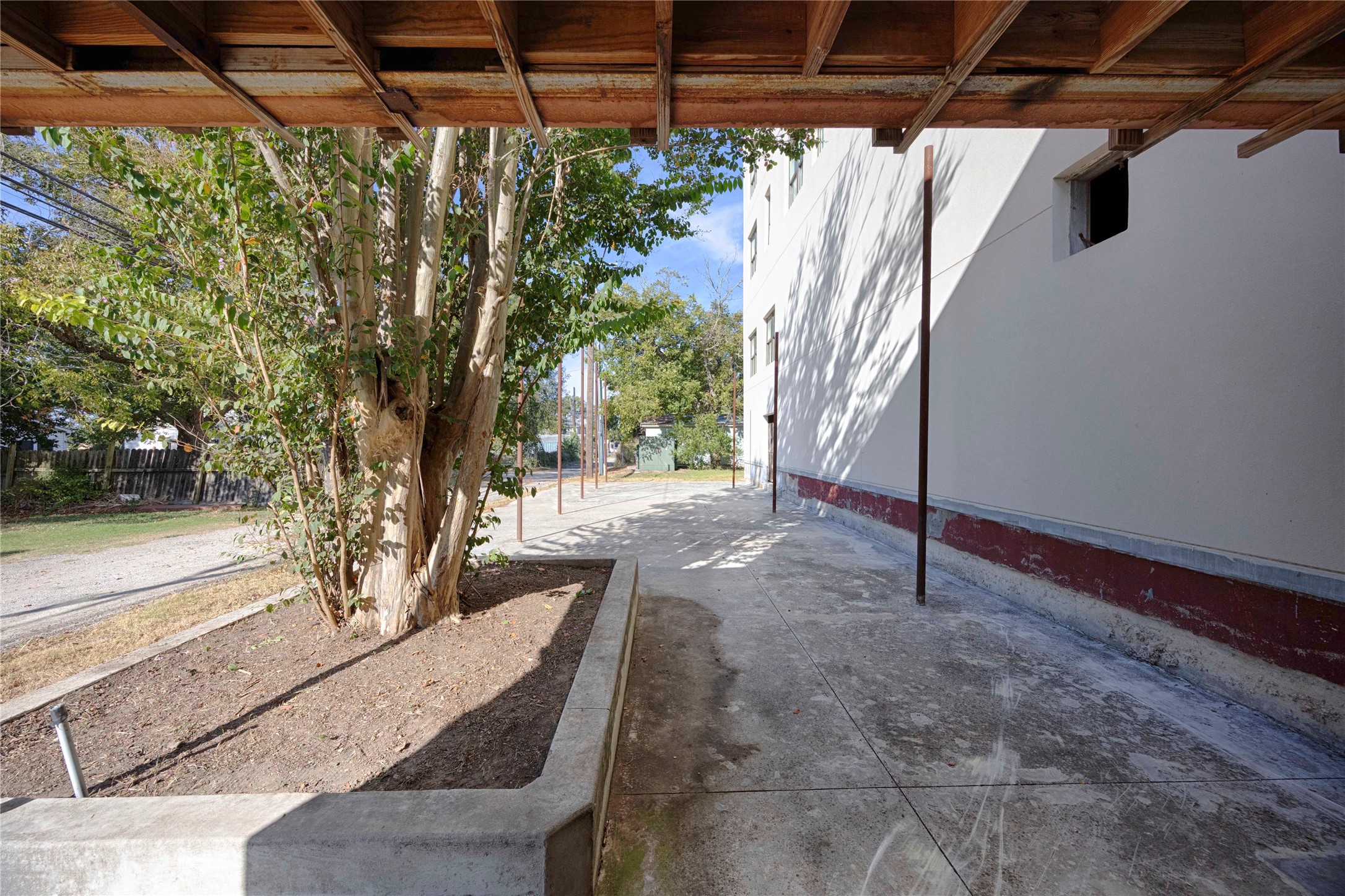 607 Lyons Avenue Schulenburg, TX 78956 - Photo 23 of 27