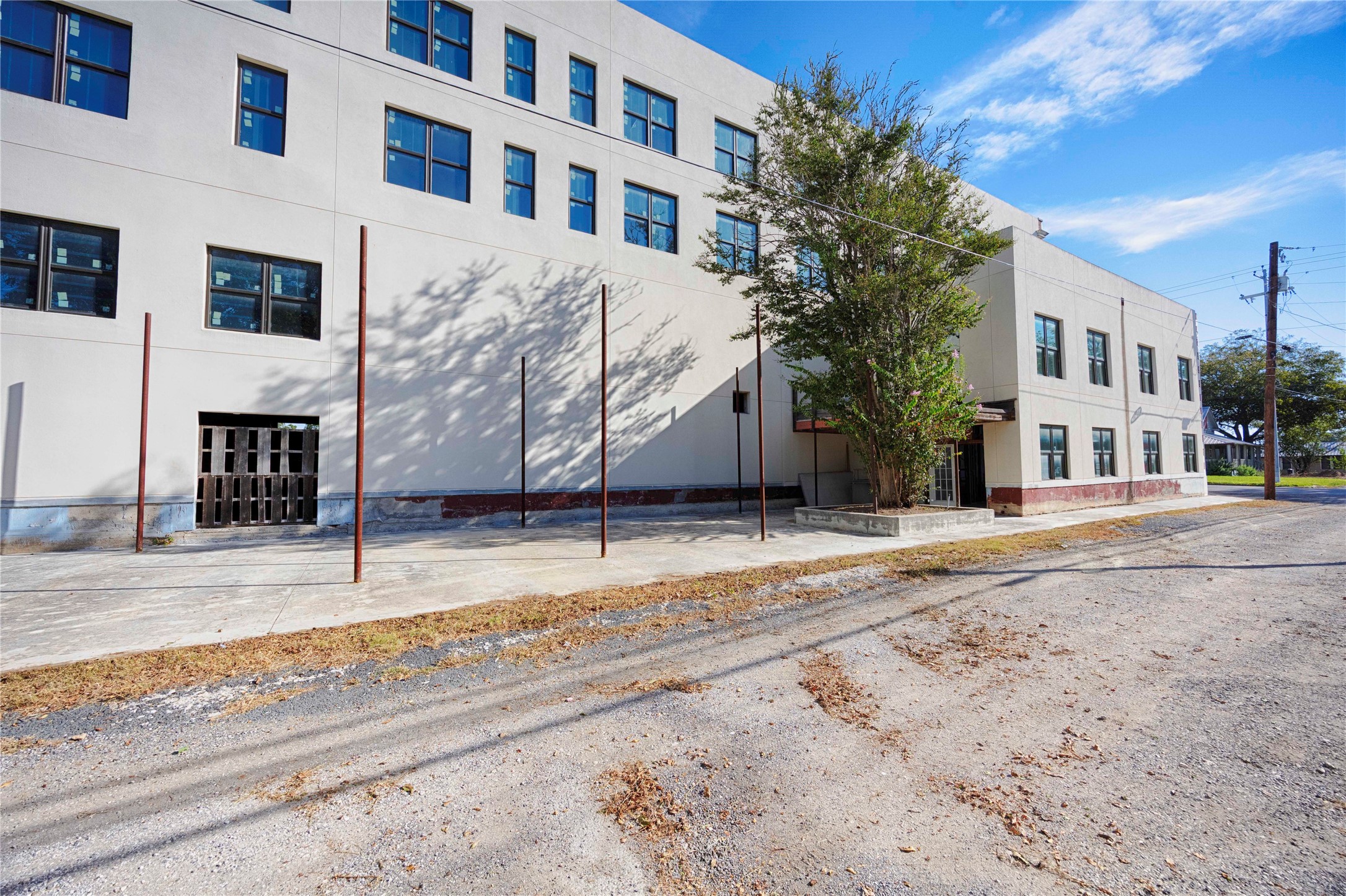 607 Lyons Avenue Schulenburg, TX 78956 - Photo 25 of 27