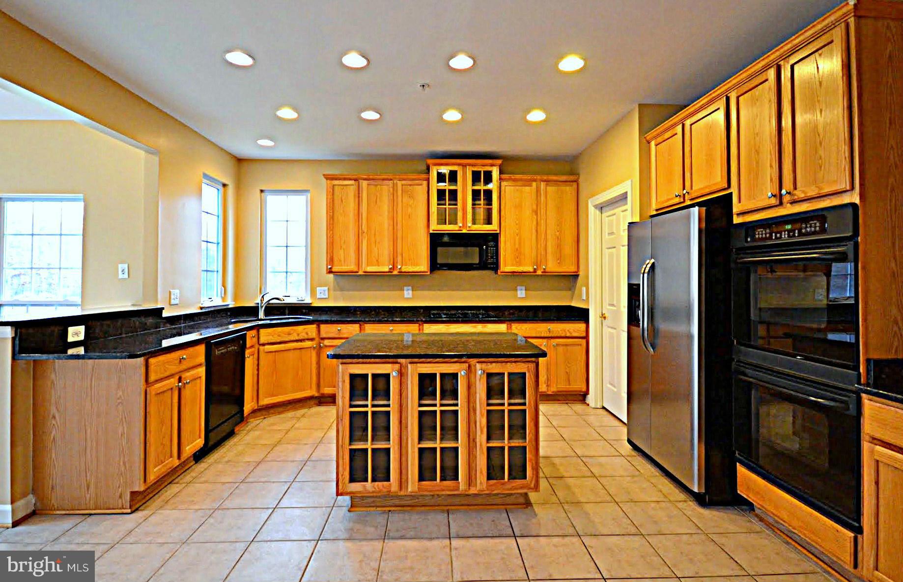3200 Steed Road Fort Washington, MD 20744 - Photo 2 of 23 Kitchen