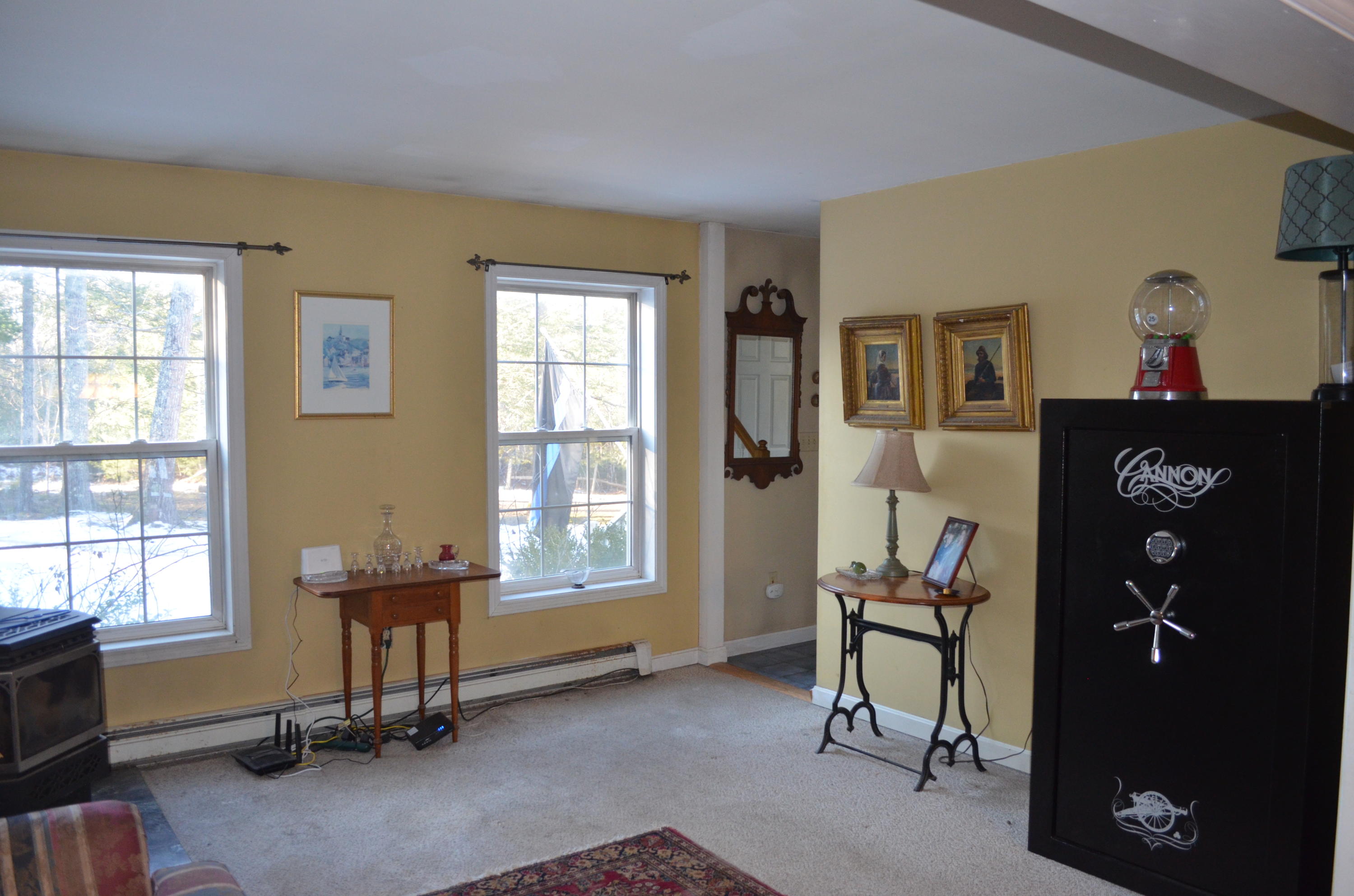 20 Townline Road Boothbay, ME 04537 - Photo 4 of 17 Living Room